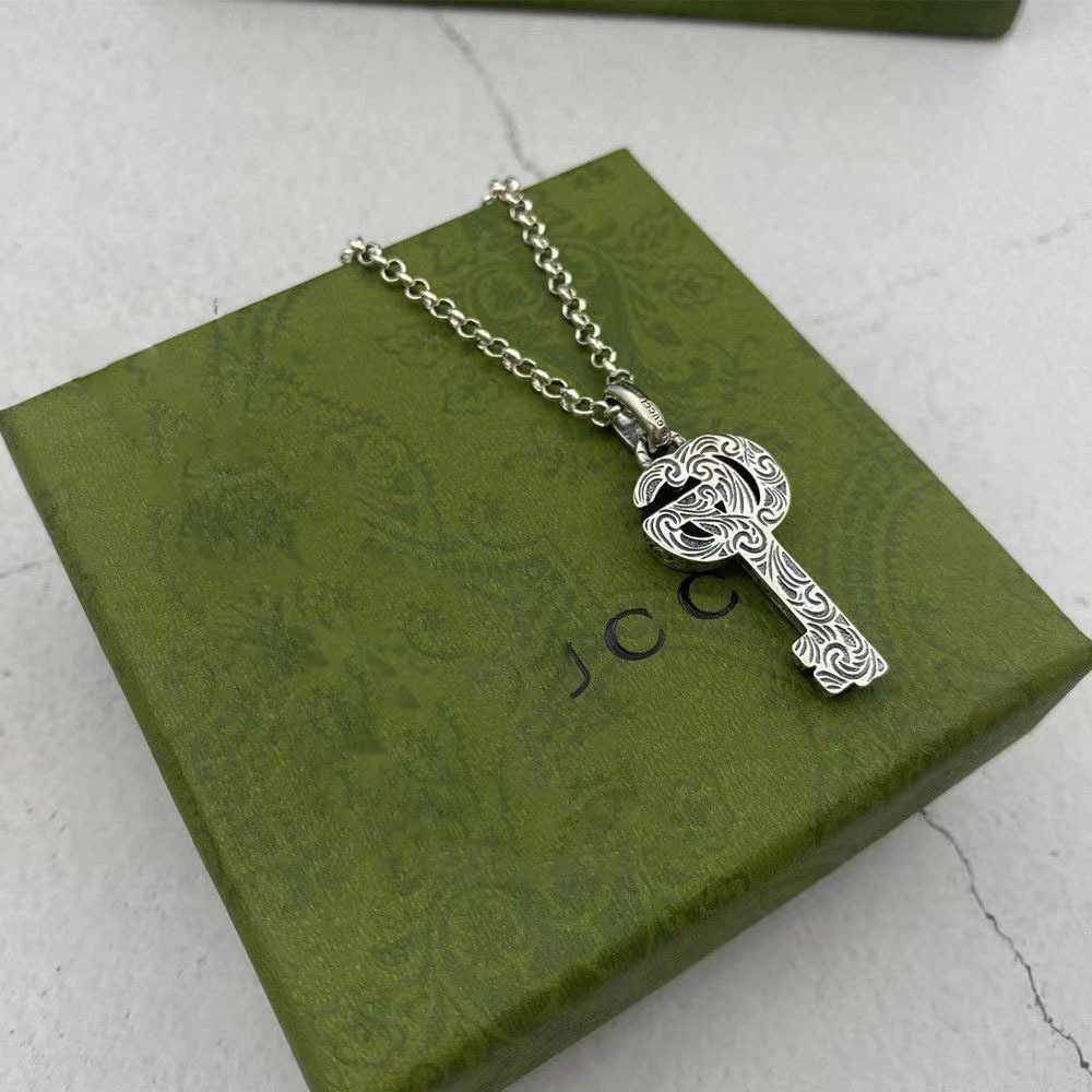 95% korting op 2023 Nieuwe luxe hoogwaardige mode -sieraden voor gebruikte nieuwe wijnstokken Dubbele grote vorm Key Ketting Sweater -ketting