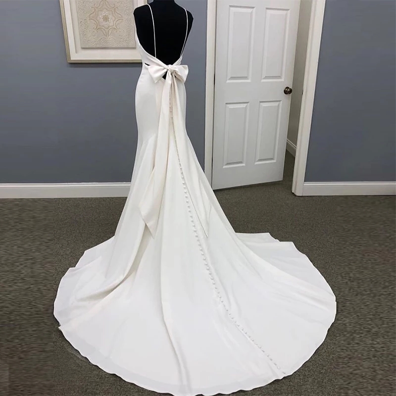 Spaghetti Straps Trumpet Mermaid Wedding Dresses Elegant Satin Boho Beach Garden Sweep Train Bridal Gowns Plus Size Sexy Backless Simple Robes de Mariee CL1257