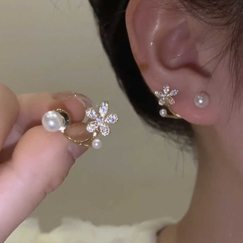Charm Huitan 2022 Trendig koreansk stilimitation Pearl Flower örhängen för kvinnor Dagligt slitage Utsökta öronstillbehör Drop Ship Smycken G230307