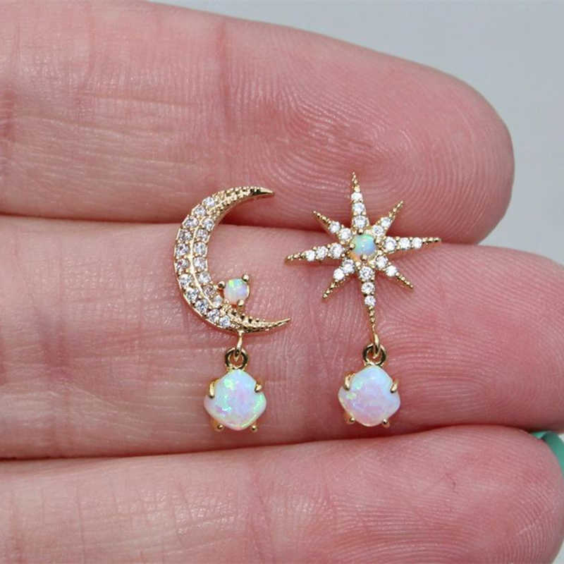 Charm Tiny Opal Moon Star Earrings Asymmetric Star White Fire Opal Stud Earring Petite minimalistiska örhängen för kvinnor smycken G230307