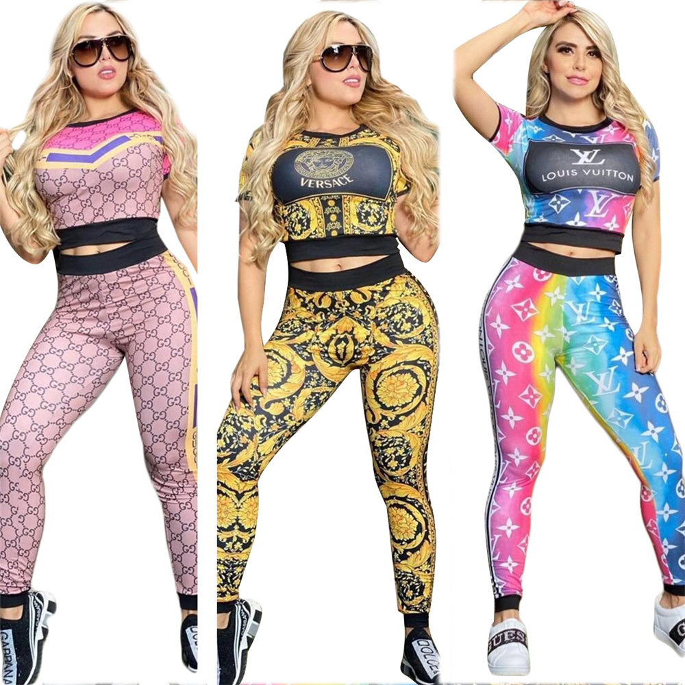 2024 Designer Jogger Suits Brand Tracksuits Summer Women Outfits Två stycken Ställ in kort ärm T-shirt och byxor Casual Outwork Sports Suit Print Sweatsuits 9336-6