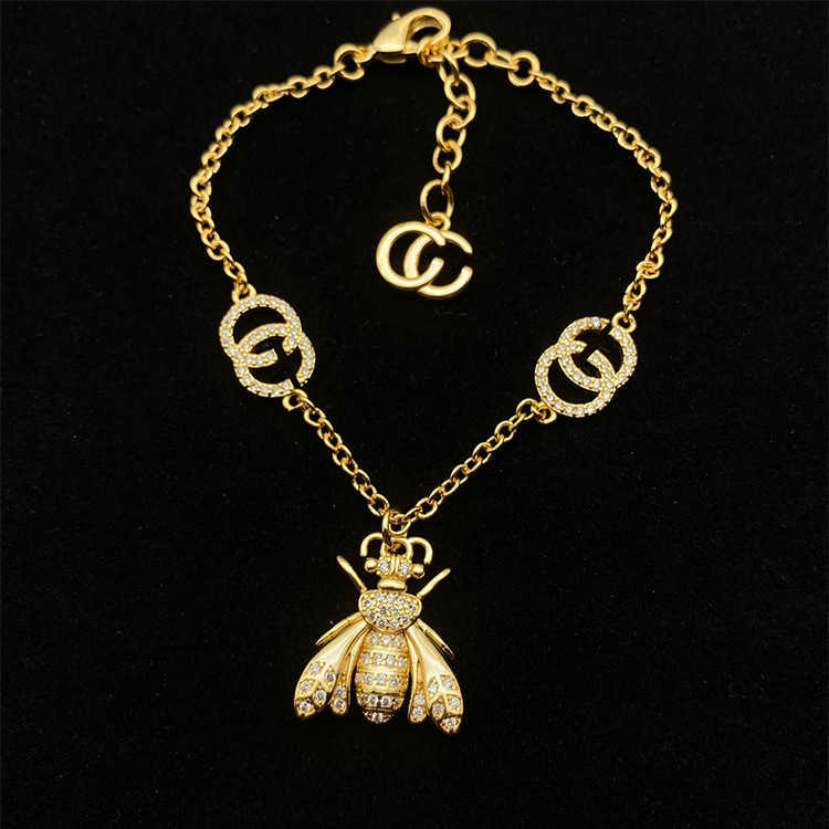 60% OFF 2023 Nouveaux bijoux de luxe de haute qualité pour la famille ancienne Collier costume d'abeille incrusté de diamants pour femmes Bracelet tendance tête de boucle d'oreille