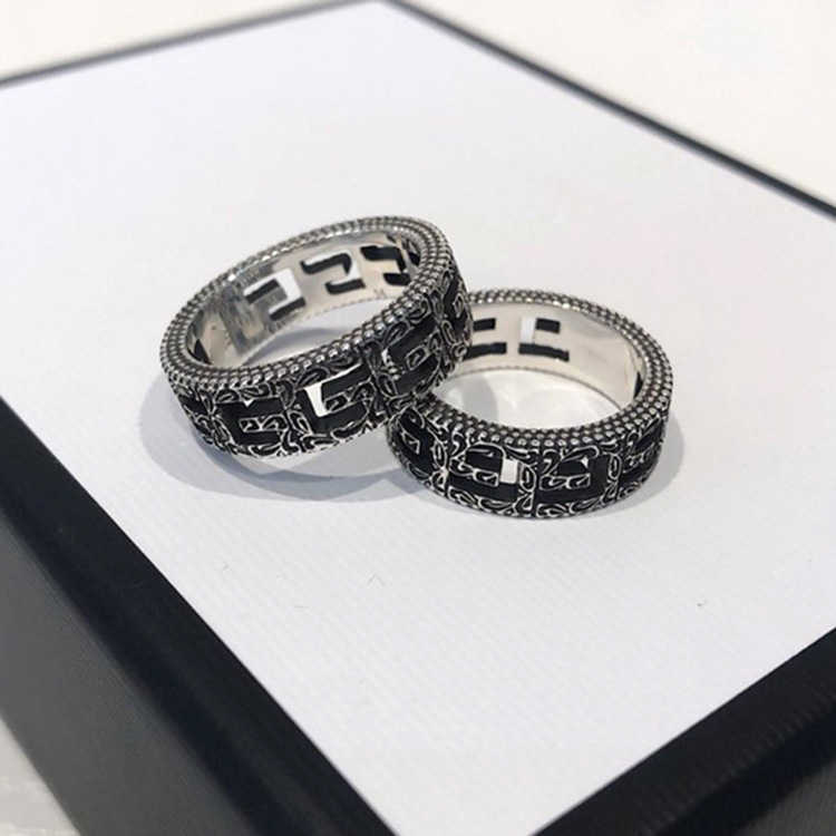 20% korting op alle items 2023 Nieuwe luxe hoogwaardige mode -sieraden voor brede vierkante patroon Sterling Silver Ring Hip Hop Punk Paar Ring