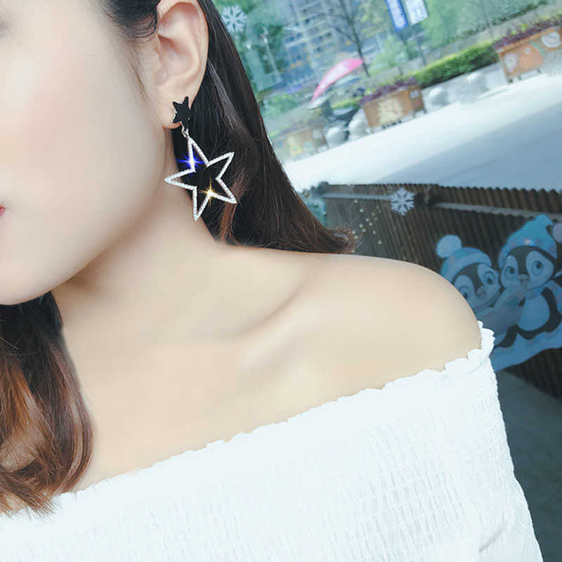 Charm 925Personality Exaggerated Five-pointed Star Ear Nail Female Korean Temperament Long Paragraph Pendant Wild Personality Earrings G230307