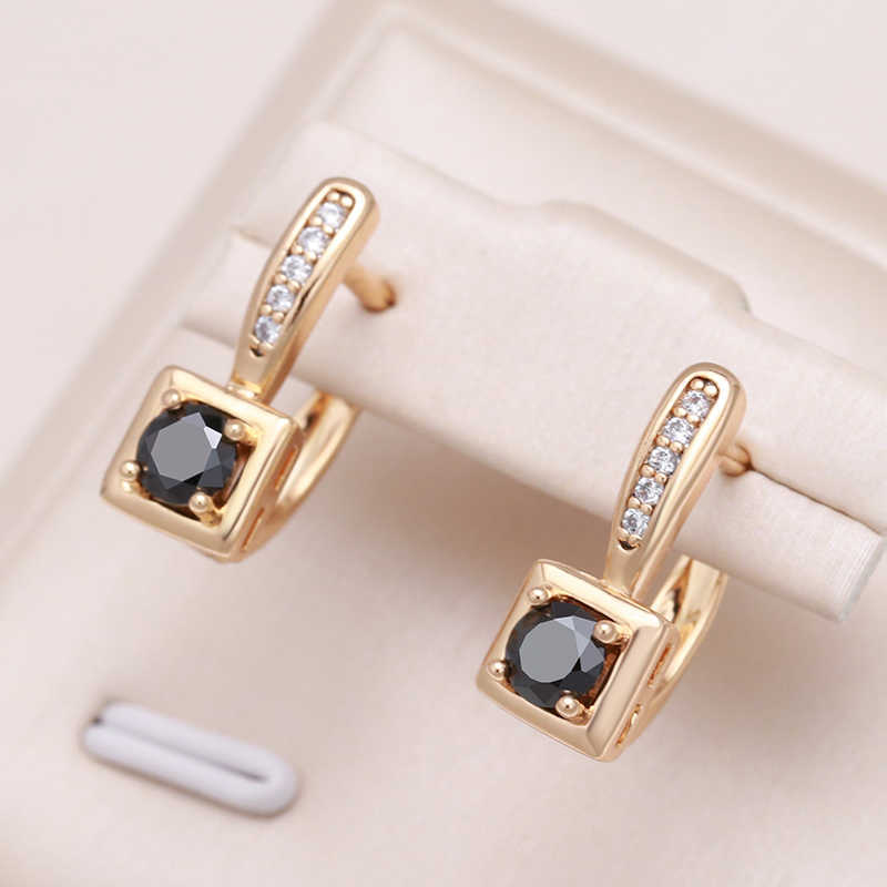 Charme Kinel New Simple Natural Zircon Square Orees For Women Daily Bijoux Fine 585 Rose Color English Lock Clip Oreilles G230307