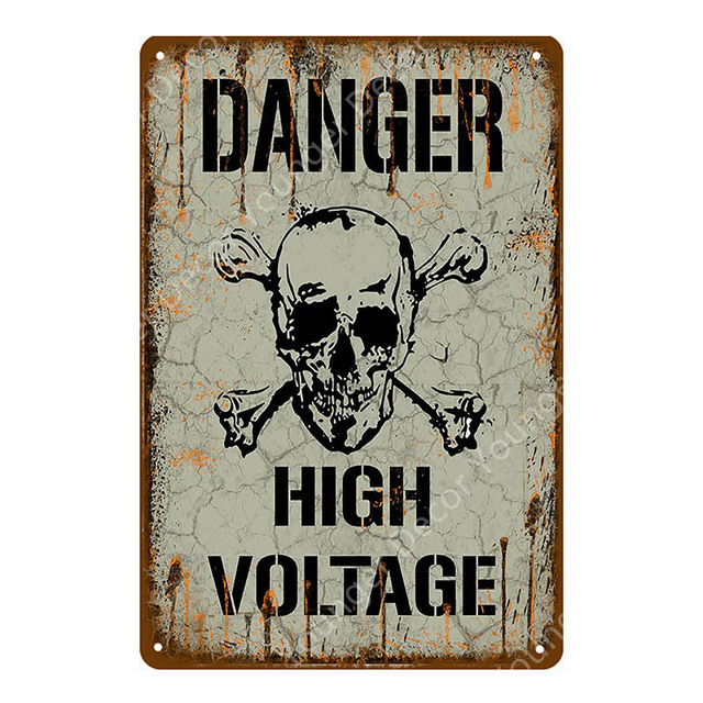 Peinture d'art rétro Panneaux d'avertissement Danger Shark Zone High Voltage Affiche en métal vintage Méfiez-vous de la femme Pas de stationnement Plaque murale Décoration personnalisée Taille 30X20CM w02