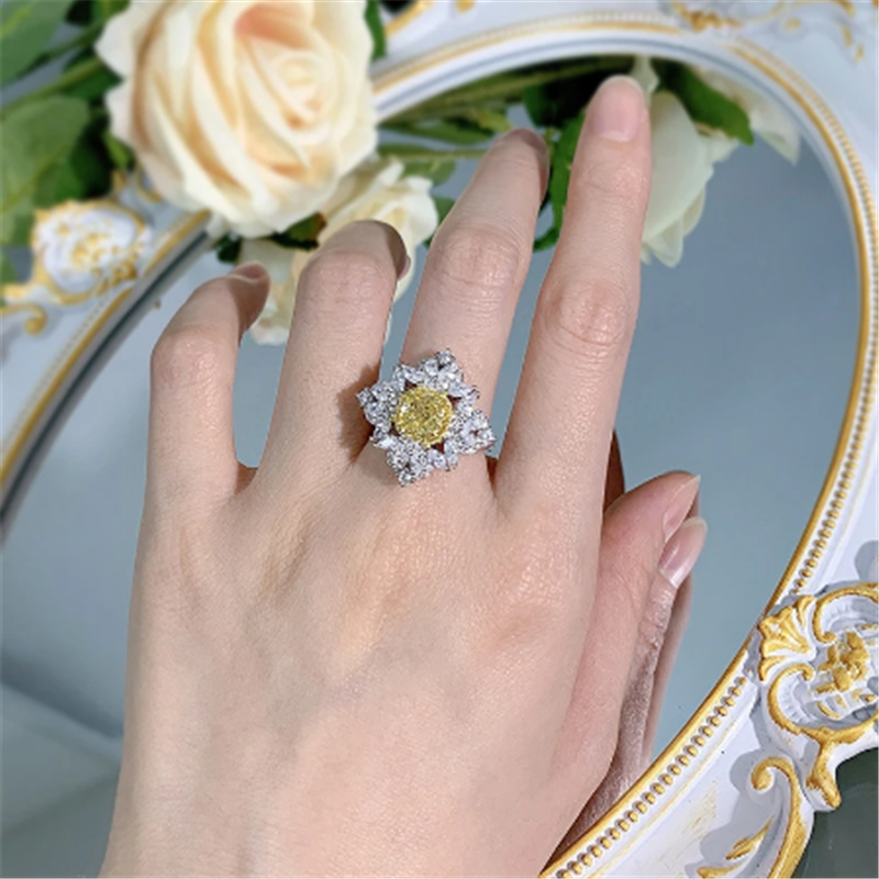 Luxury Vintage Topaz Diamond Ring 100% Real 925 sterling silver Party Wedding band Rings for Women Bridal Engagement Jewelry Gift