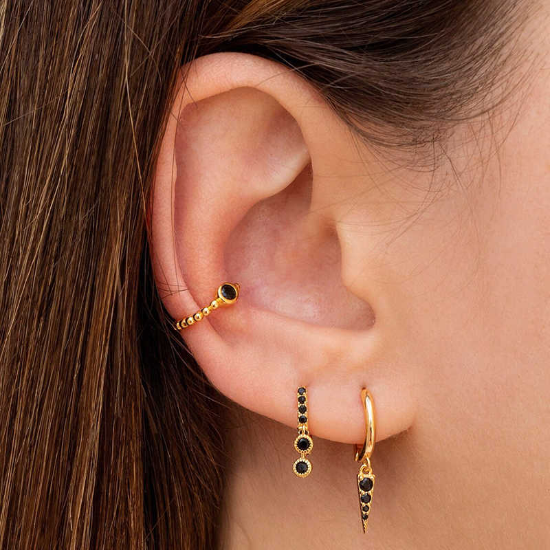 Charme AIDE À La Mode Plaqué Or Noir CZ Mini Stud Boucles D'oreilles Minimaliste Piercing Boucles D'oreilles Pour Les Femmes De Mode Bijoux De Mariage Oorbellen G230307