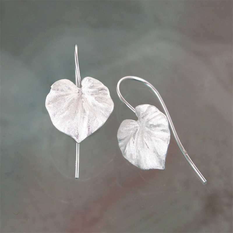 Charm Simple Designer Lotus Leaf Studörhängen för kvinnor Fashion Statement Metal Blommaörhängen Lamer Party Present smycken för hennes G230307