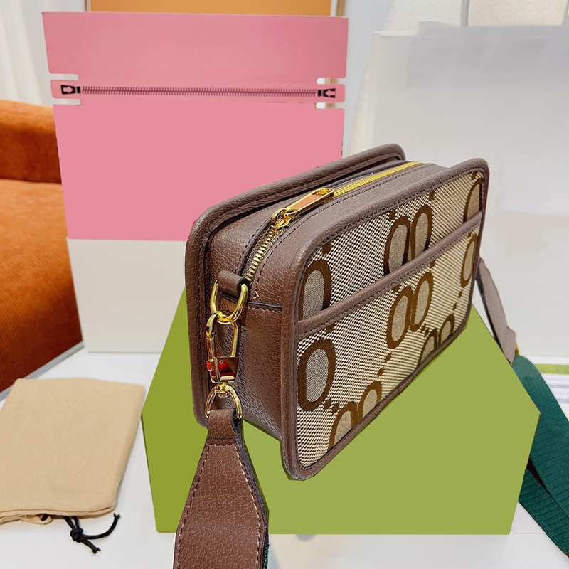 Designerski piterek Luksusowa torba na talię List projekt Torba crossbody Płótno Torba nerka Temperament wszechstronny Męska torba na talię Skrzynka rozdzielcza Worek na kurz Bardzo dobry