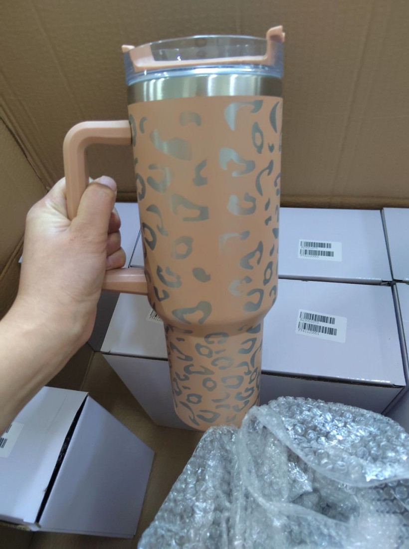 손잡이와 밀짚 재사용 가능한 절연 커피 컵 스테인레스 스틸 여행용 텀블러 큰 용량 물병 컵 0307이있는 40oz 표범 텀블러