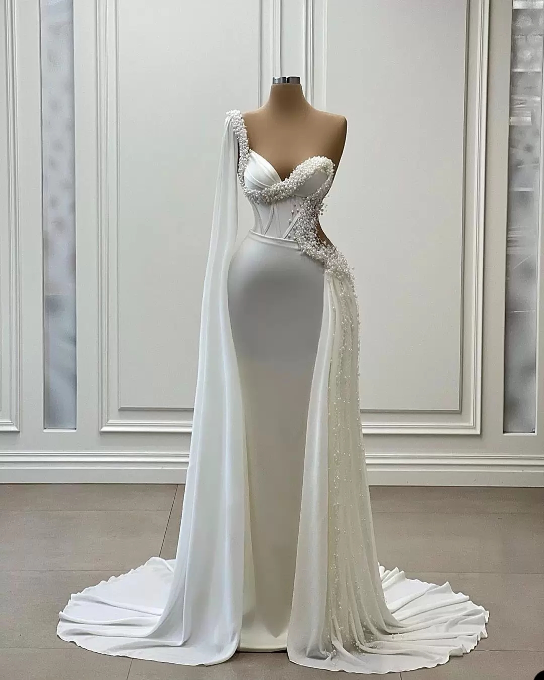 2023 Pearls syrena ślubna Suknia ślubna Satyna z iluzji Bridal Gownstiered Plats Vestido de Noiva Custom Made E0308