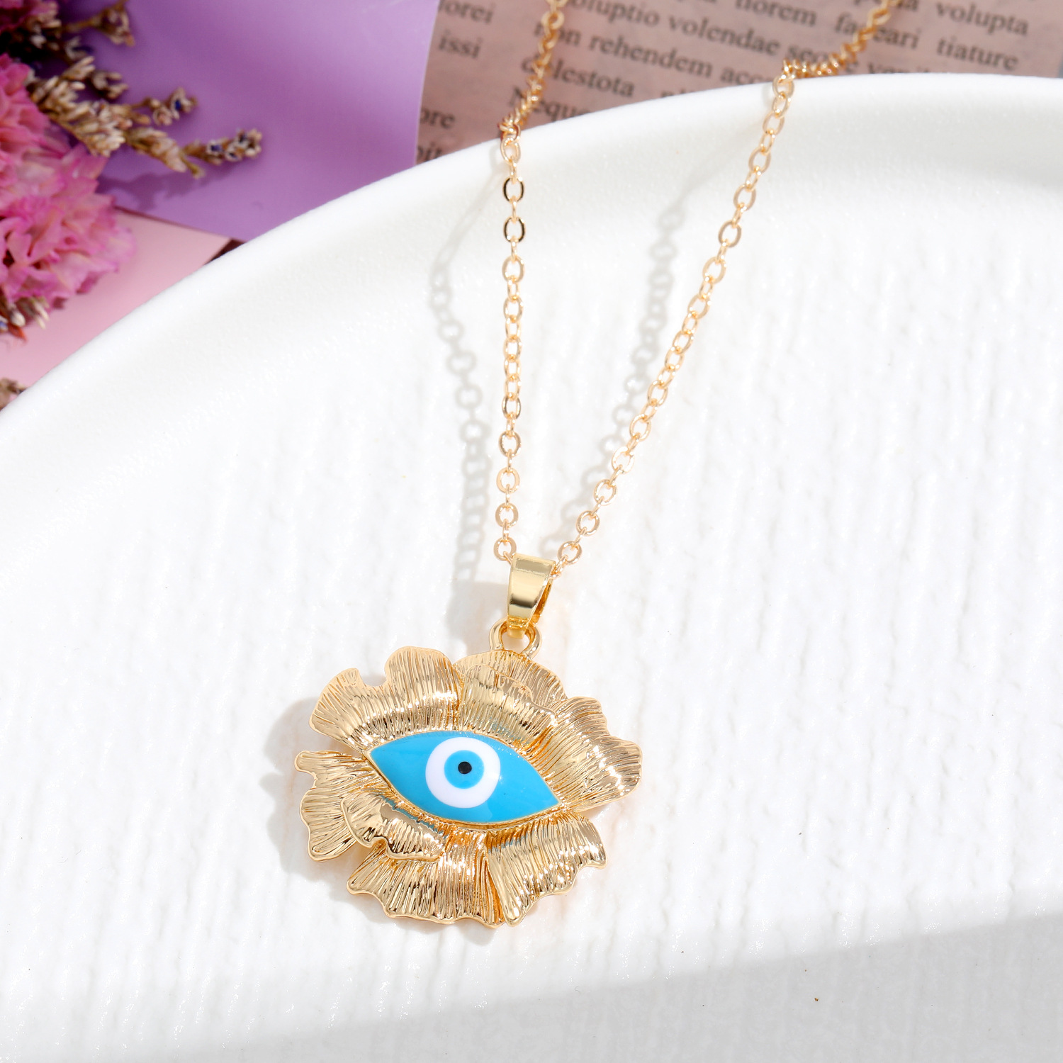 Creative Blue Devil's Eye Alloy Pendant kettingen Micro-diamond set Link Chain Women ketting sieraden accessoire
