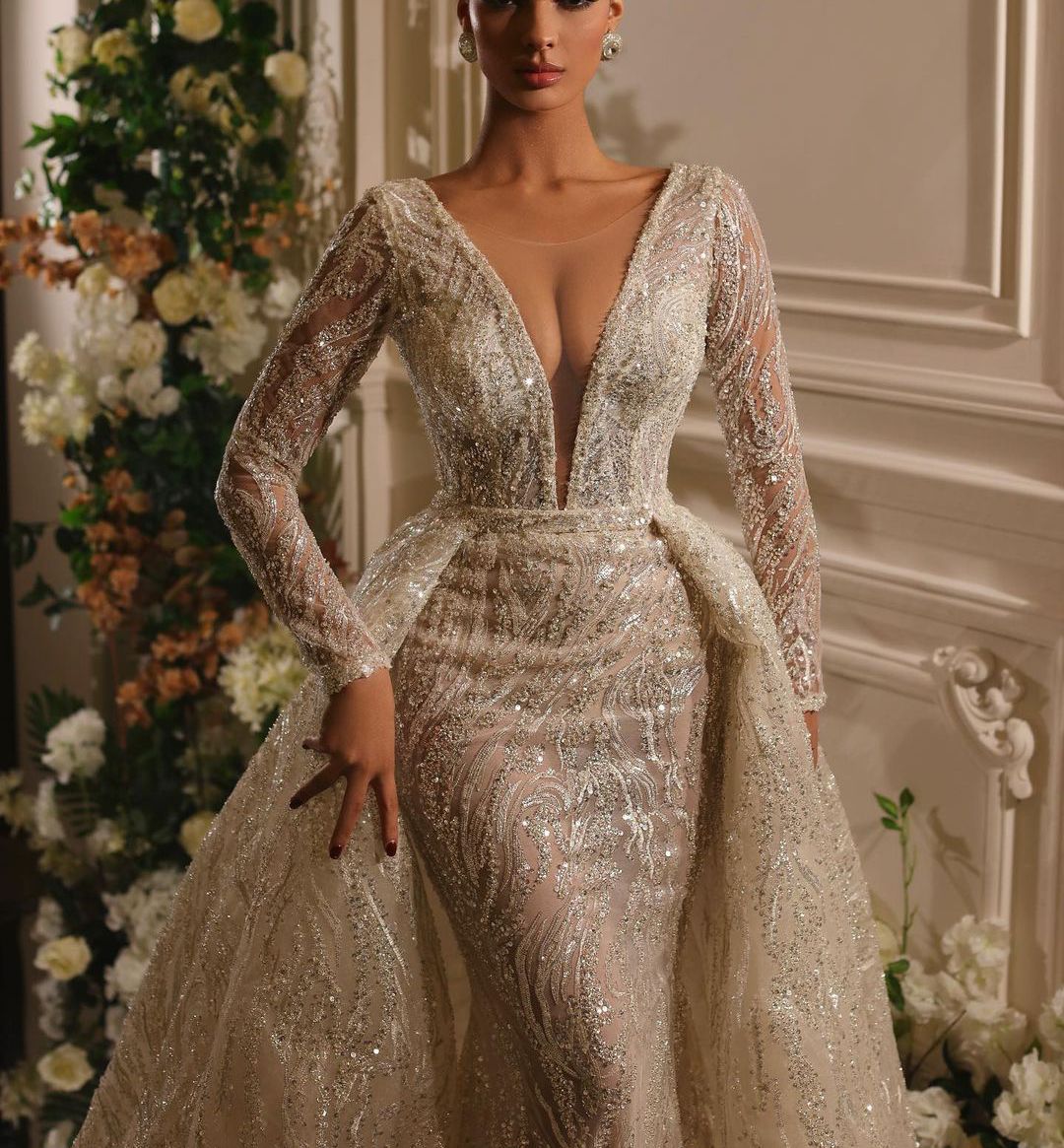 Sparkly Mermaid Wedding Dresses Long Sleeves V Neck Appliques Sequins Beaded Floor Length 3D Lace Detachable Train Bridal Gowns Plus Size Custom Made abiti da sposa