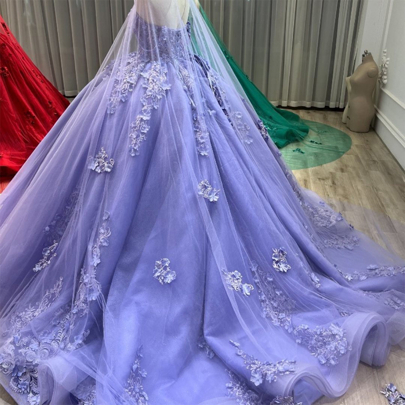 자주색 Quinceanera 드레스 케이프 프린세스 생일 파티 멍청이와 함께 럭셔리 크리스탈 3D 꽃 아플리케