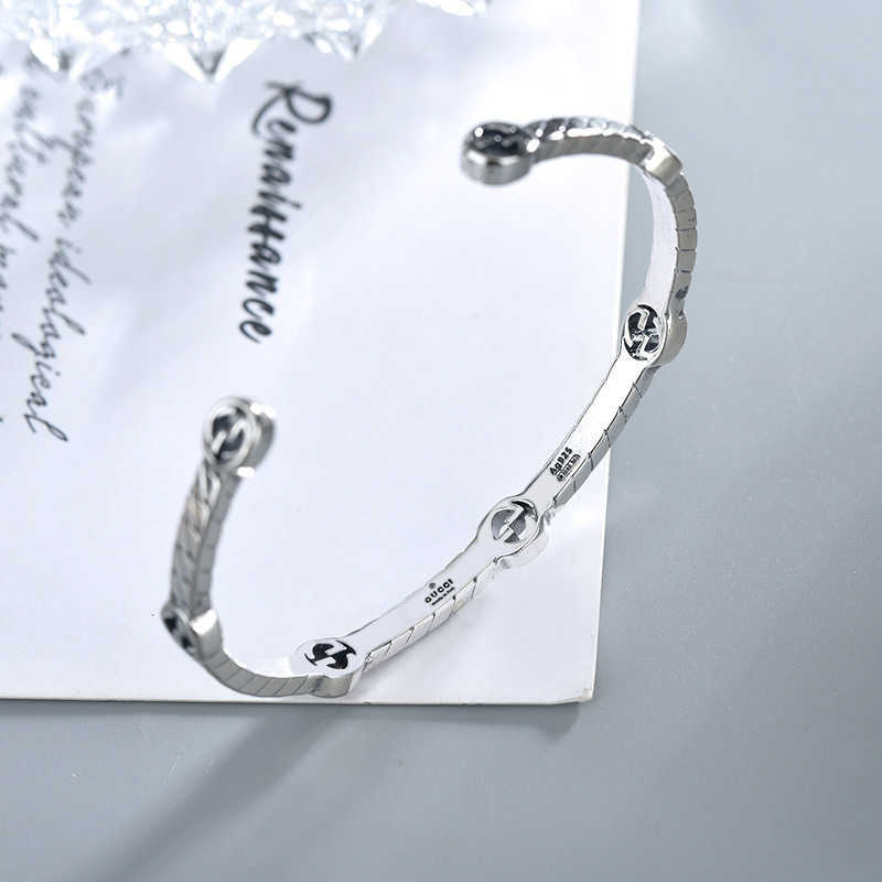 Factory wholesale 2023 New Luxury High Quality Fashion Jewelry for zhantong Thai silver new interlocking Bracelet straight jewelry