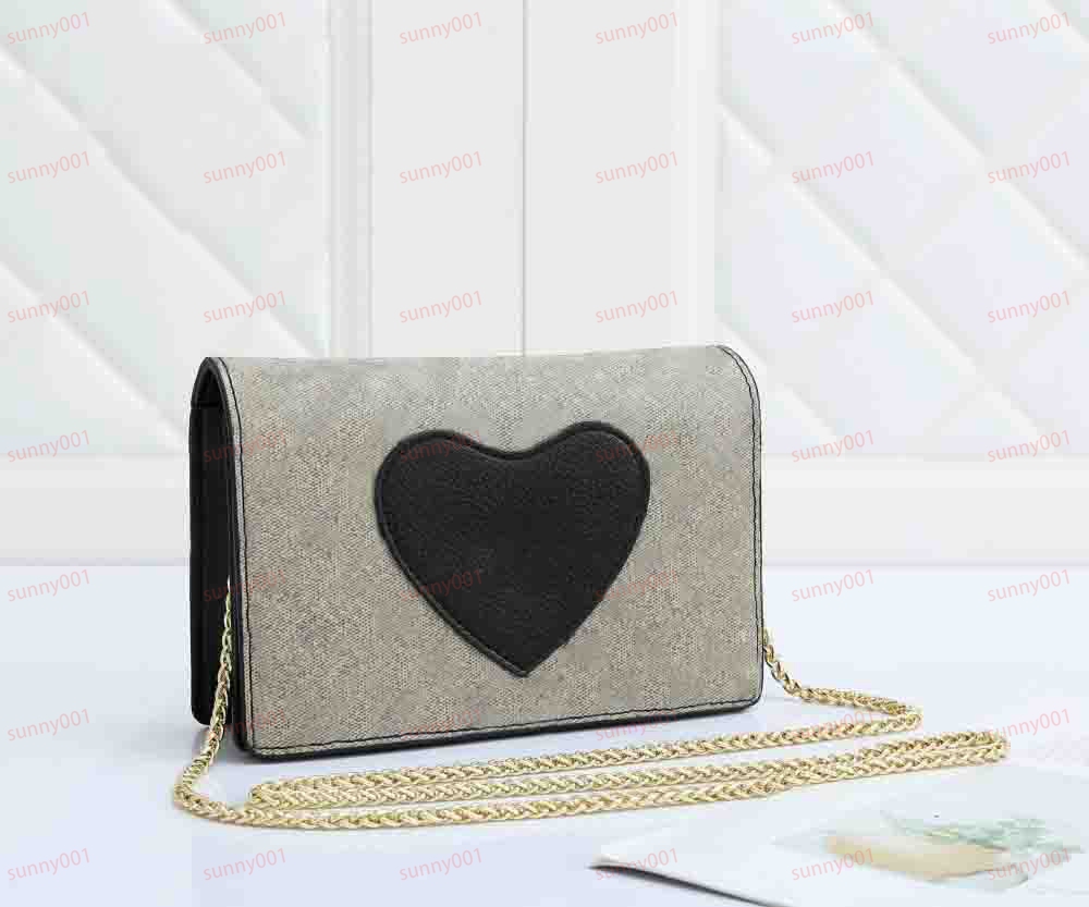 Bolsa crossbody designer feminina sacos de passeio de rua luxo coração padrão carta design corrente bolsa de ombro carteiro bolsas