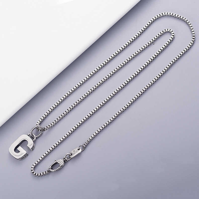 60% OFF 2023 Nouveaux bijoux de mode de haute qualité de luxe pour la même famille ancienne double Thai argent 26 lettres anglaises collier haute version bijoux