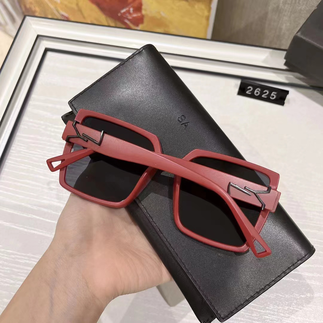 Óculos de sol de designer de luxo para mulheres Sun Shades Beach Street Sunglasses Full Rim Frame com letras Óculos de sol 5 cores
