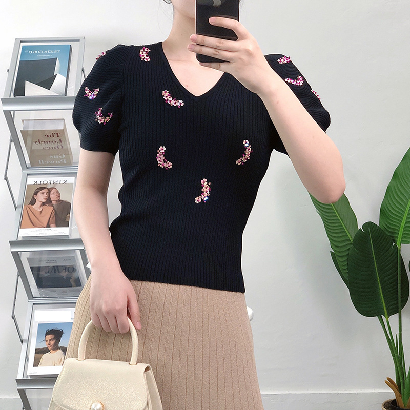 305 2023 Brand SAme Style Sweater Short Sleeve Women's Sweaters Black V Neck Sequins Beads Pullover Fashion Clothes yuecheng