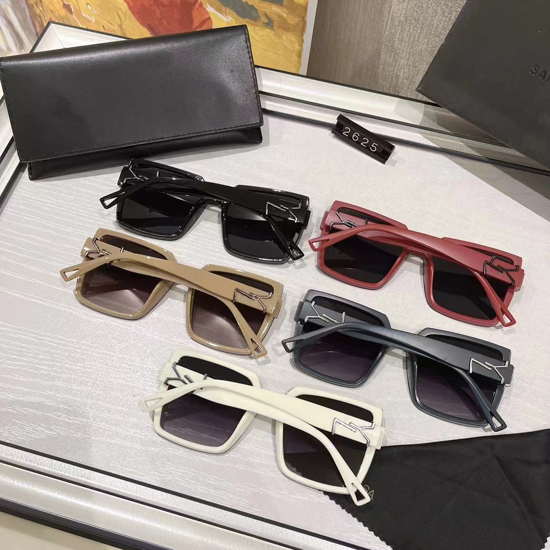 Óculos de sol de designer de luxo para mulheres Sun Shades Beach Street Sunglasses Full Rim Frame com letras Óculos de sol 5 cores