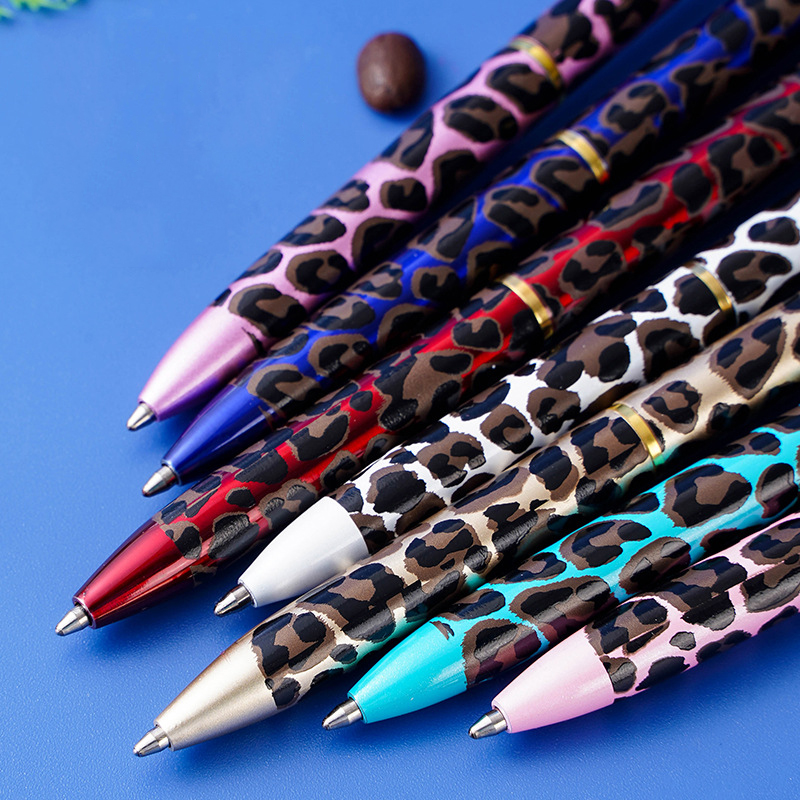 Leopard Ballpoint penna stora diamantboll pennor mode skolkontorsmaterial