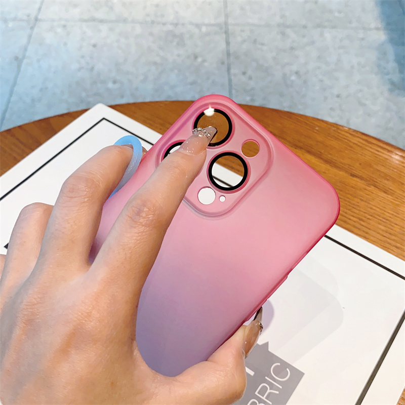 Skinkänsla Multicolor Gradient Matte PC Telefonfodral för iPhone 14 Plus 12 13 Pro Max Back Cover med Lens Film