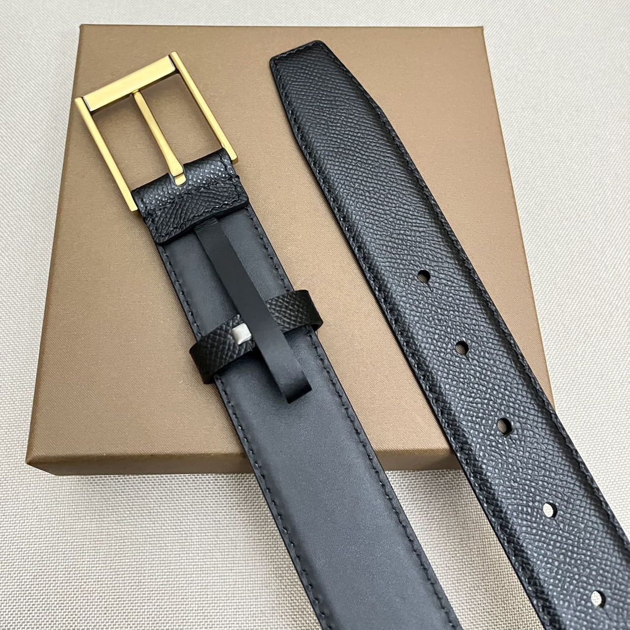 Cintura di design in pelle nera con fibbia in argento Cinture classiche da uomo in pelle Cintura casual con scatola
