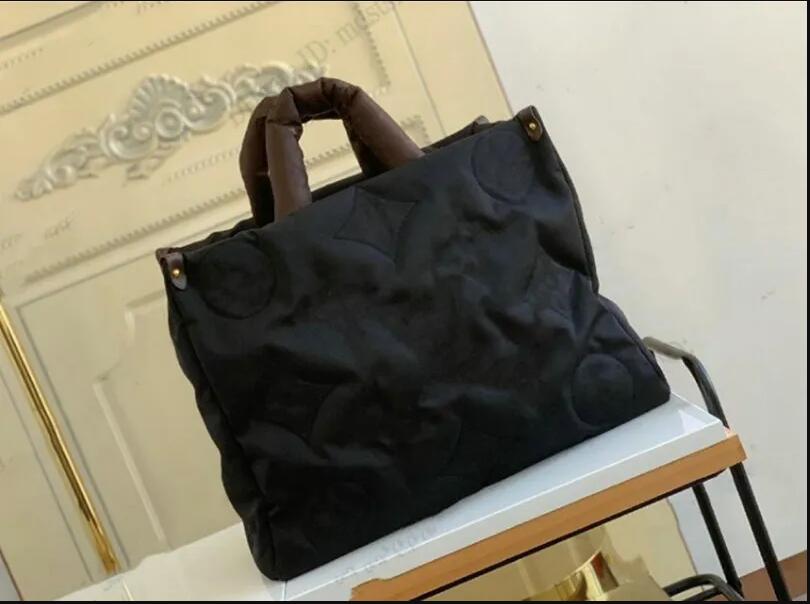 Projektantka mody Woman Torka torba na ramię torebka zima na Go GM Tote Baga Econylu regenerowane nylonowe nylonowe damskie torebki monogramy Sulder Bag 10A Rozmiar: 41 cm