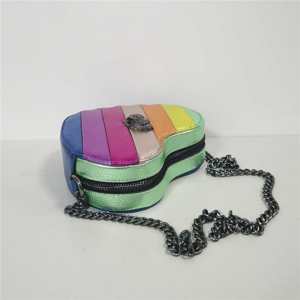 Totes Ny ankomst hjärtform Rainbow Cross Body Bag Kvinnor Färgglad PU -handväska för julklapp Party Luxury Designer Läderväskor Stylisheendibags