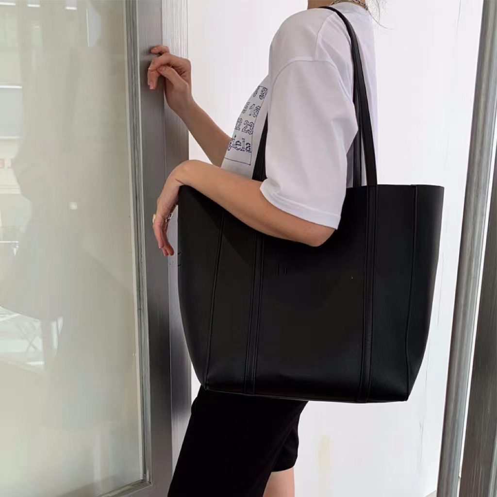 Designer Handväska Importerad italiensk läder Tote påse shoppingväska på väskväska, mode läder handväska