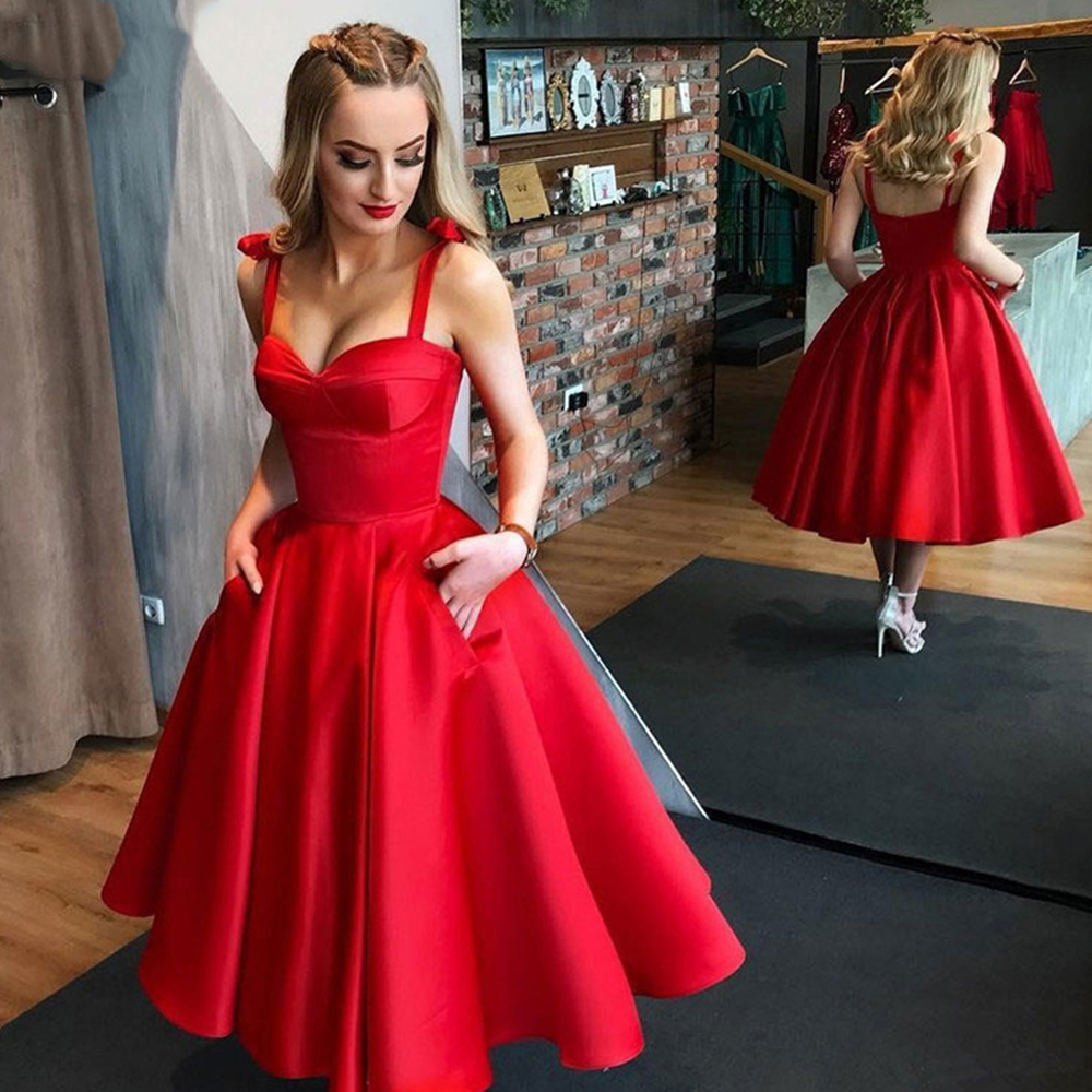Röda korta aftonklänningar formella satin prom party klänningar älskling spaghetti rem Öppna tillbaka A-Line Beach Princess Dress