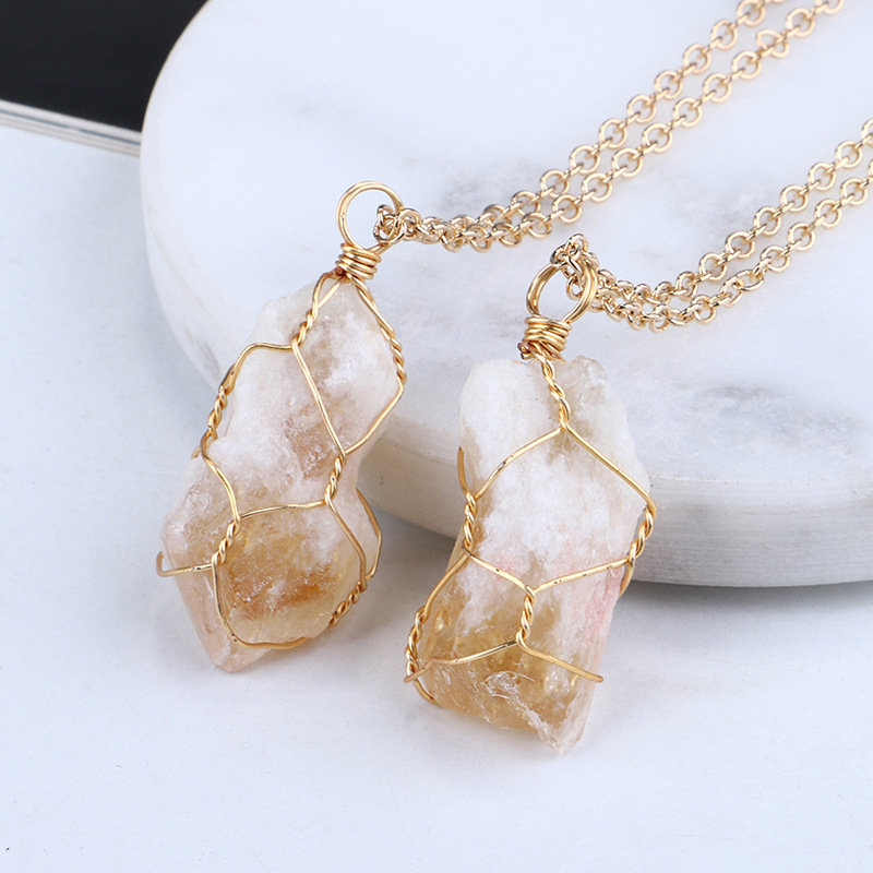 New Shiny Wire Wrapped Irregular Crystal Pendant Necklace White Clear Transparent Nature Stone Quarts Woven Charms Yoga Jewelry Accessories for Women Wholesale