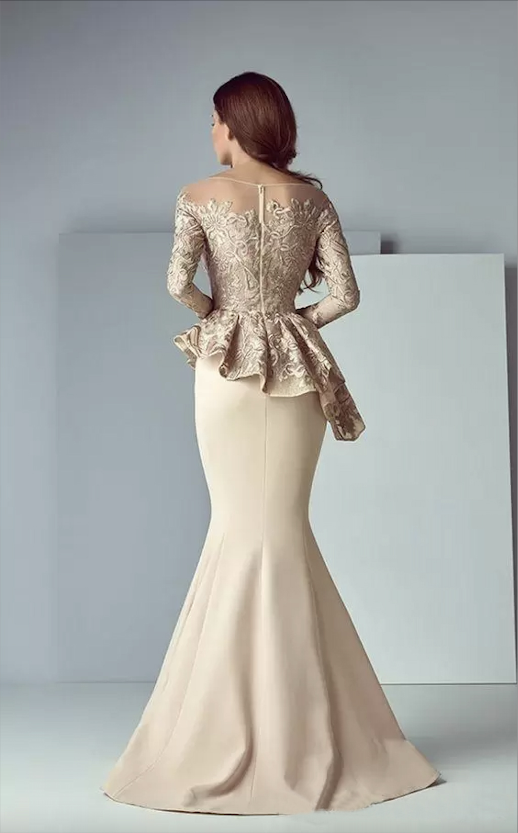 Dubai Arabic Champagne Spetsfläck Peplum Mermaid Brudens mor Klänningar Lång skirhalsad Långärmad Eleganta festklänningar