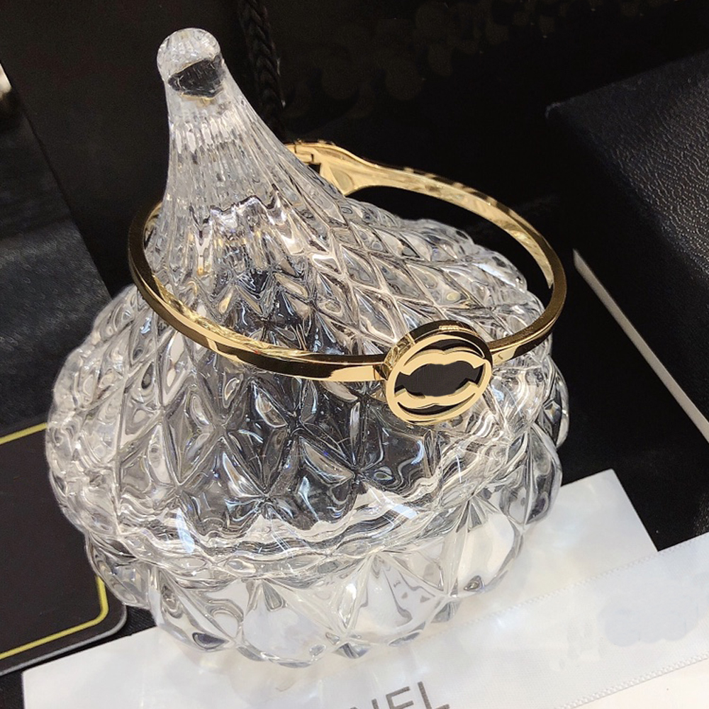 Damen-Designer-Marken-Armbänder, Designer-Schmuck, 18 Karat vergoldetes Edelstahl-Armband, Damen-Hochzeitsgeschenke ZG1183225J
