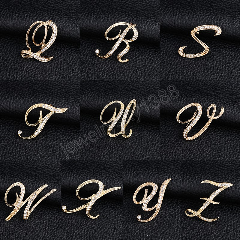 Creativo 26 lettere iniziali dalla A alla Z spille con strass spille color oro spilla abito camicia gioielli di moda le donne accessorio