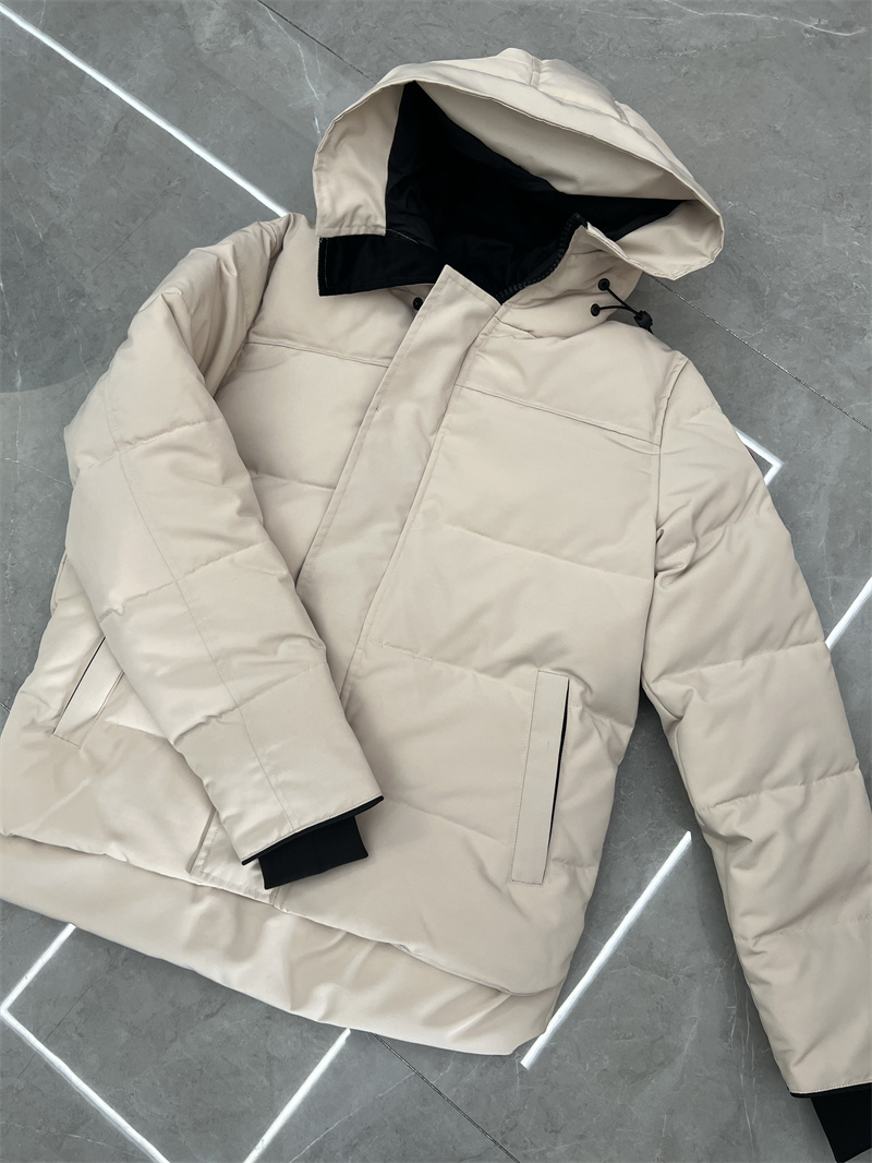 새로운 스타일의 야외 겨울 남자 레저 Jassen Chaquetas Parka White Duck 외부 웨터 후드드 따뜻한 다운 재킷 Manteau Fashion Classic Coat