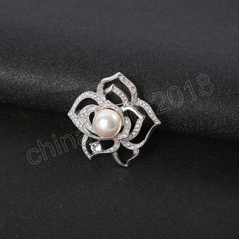 Vrouwen gesimuleerde Pearl Rhinestone broche pin clip pin Crystal holle bloemblad broches sieraden kraag dressing hijab pinnen