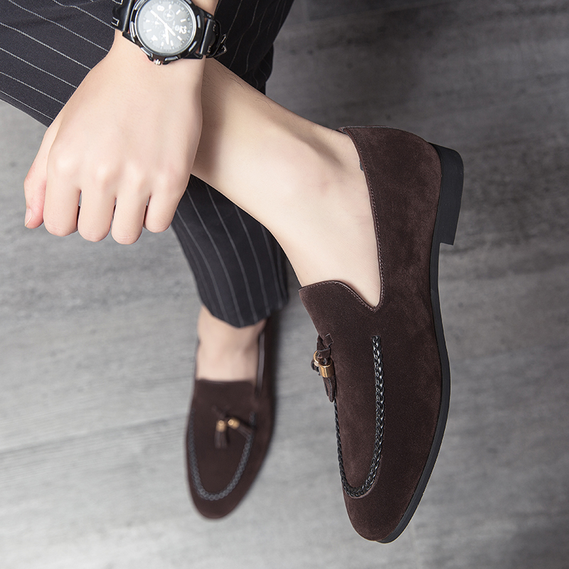 Designer 2023New Mens Leather Casual Shoes For Men Tassel Loafers Comfortabele zwart bruine mocassins suede heren schoenen mocasines