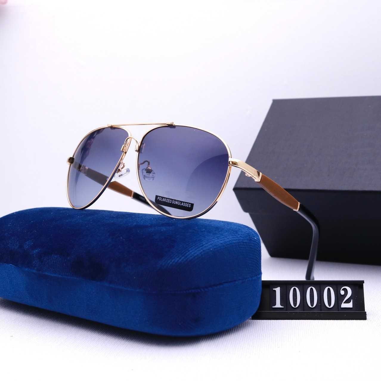2024 Fashion Off Luxury Designer de luxe Nouveau homme et lunettes de soleil pour hommes et femmes au large de la marée carrée à l'étranger Tire des lunettes de polarisation 10002