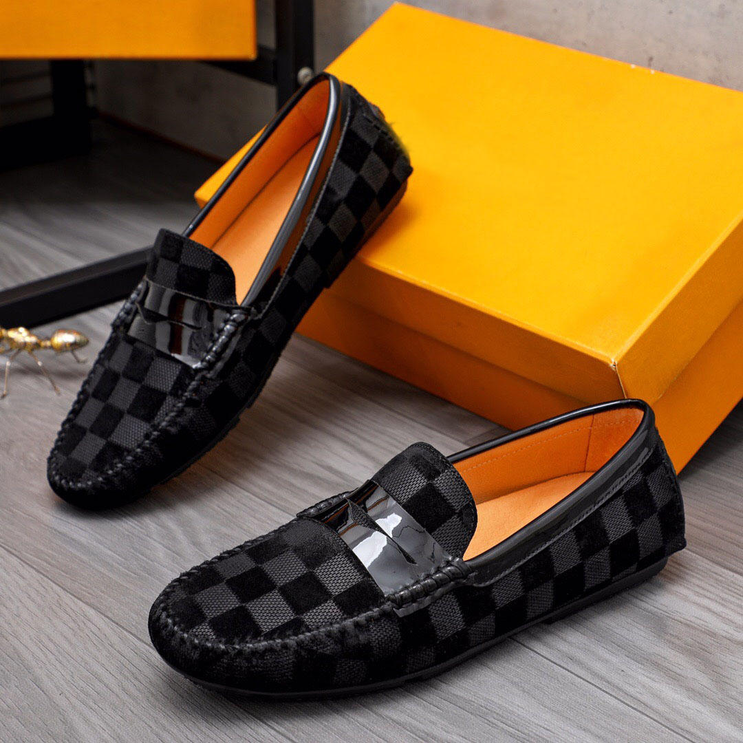 2023 Herrklänningsskor Formell varumärkesdesigner Slip On Business Oxford Shoes Male Casual Outdoor Loafers Skodonstorlek 38-44