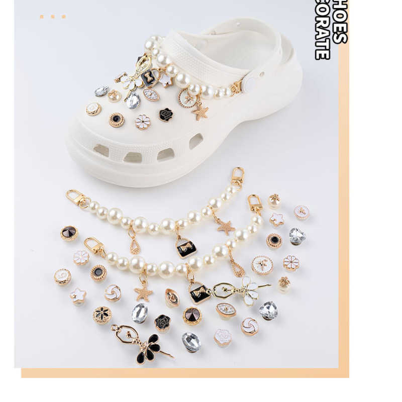 Ciondoli di strass di lusso Designer fai da te catena di perle scarpe Decaration Croc Jibbi zoccoli bambini ragazzi donne ragazze regali326h