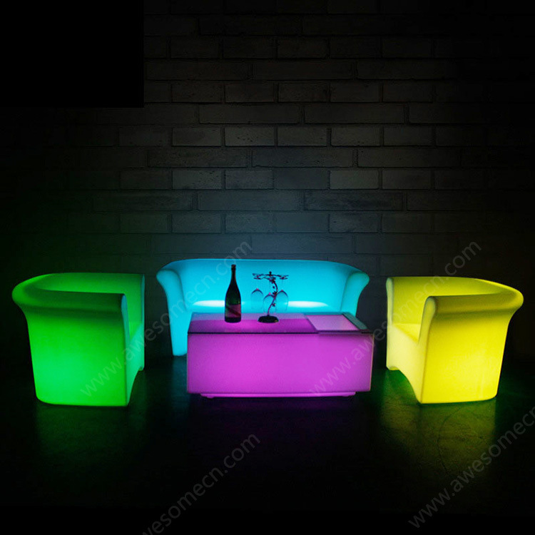 NIEUW LED LICHT SUFA COMMAY TABLE Combinatie Bar Club KTV Room Card Stoeltafel en stoel Creative Personality Furniture Counter stoel12