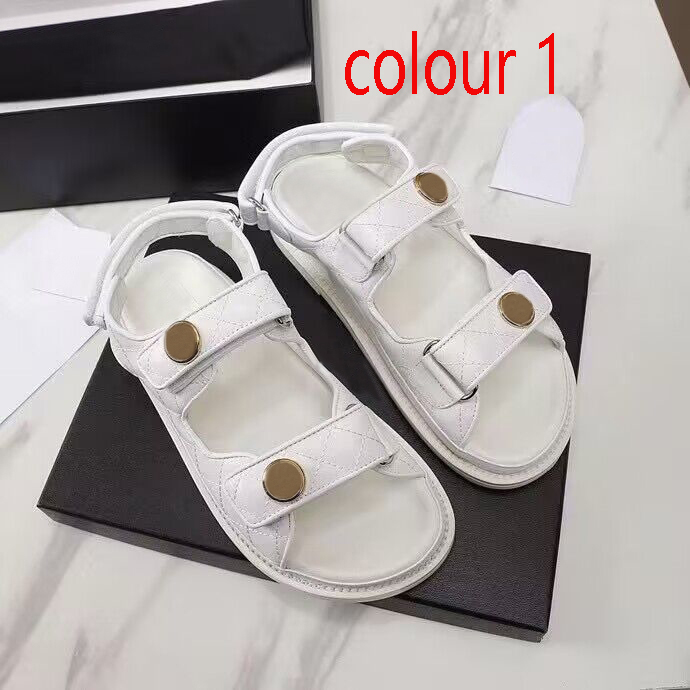 designerskor strandsandal Tjock botten Sportsandaler Sneakers mode Läder Casual kvinna Skor sammet Letter Plattform damsko storlek 35-41-42 us4-us11 Med låda