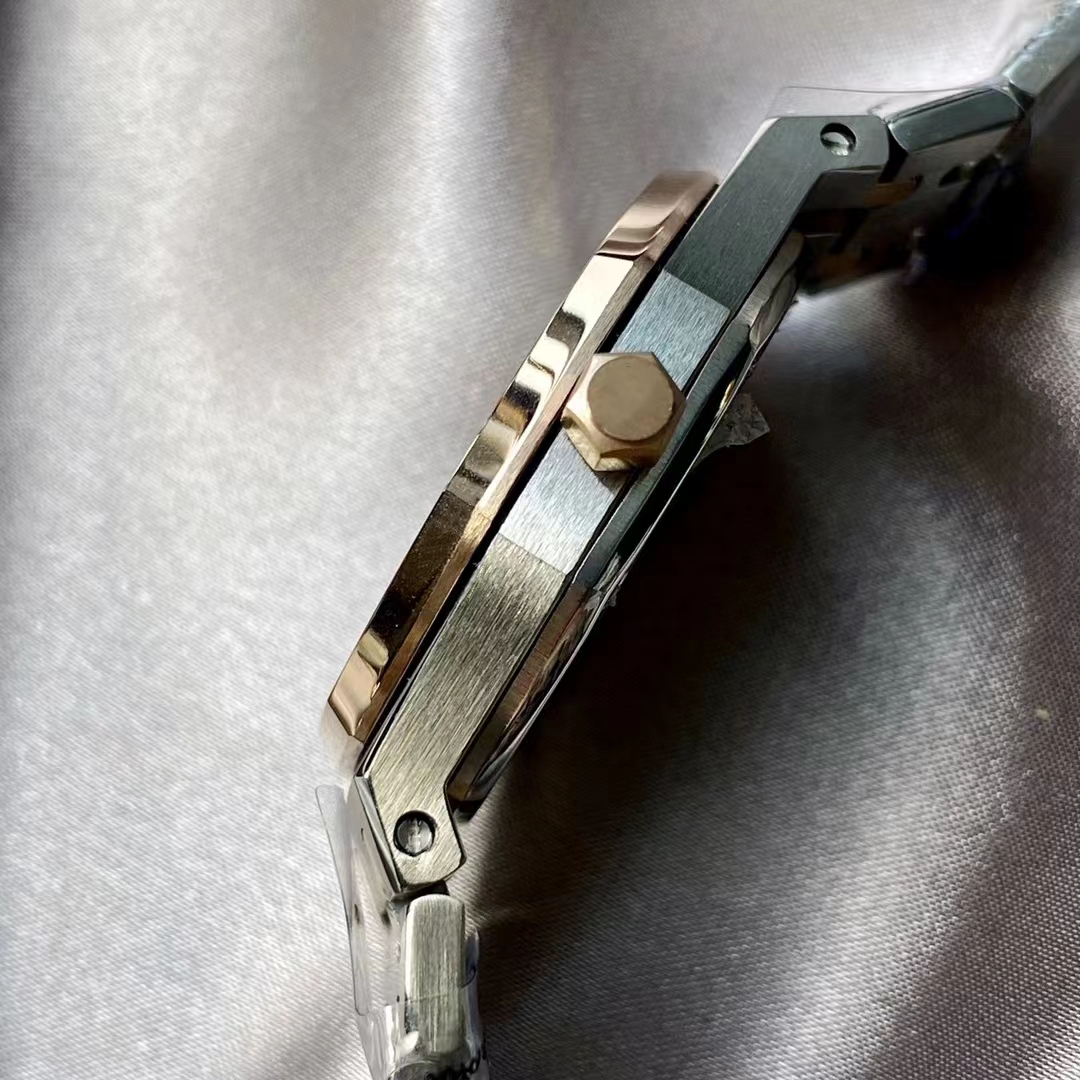 Designeruhr Hochwertige Quarzuhr 316 Silber Edelstahl Zifferblatt mit Diamanteinlage 33 mm Gold und mehrfarbiges Armbandgehäuse Luxus-Damenuhr