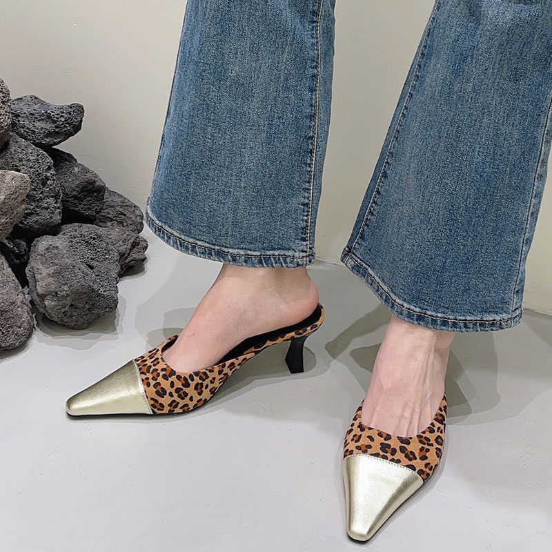 Leopard Grain Fashion New 2023 Woman Pumpe Slifors Sandals Miscudazione Miscuda Ladies calzature alte scarpe da femmina Slide Muli 0316