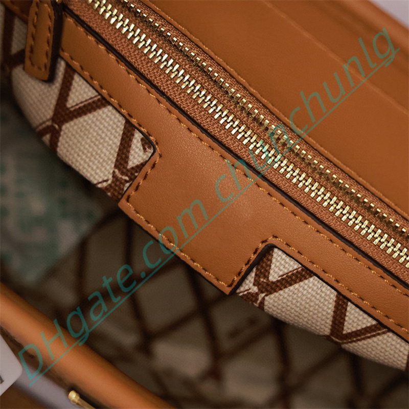 最高品質のデザイナーロックキャッチショッピングバッグ女性クラシック印刷クロスボディハンドバッグファッションスタイルのビーチバッグクラッチトートホーボー財布財布