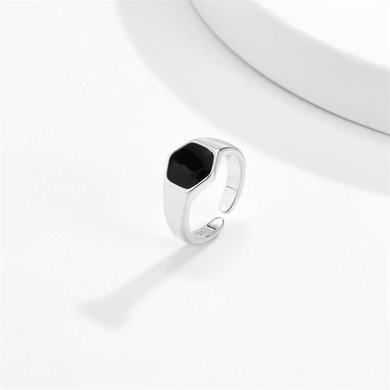 Anneaux De Bande Simple Mode Rétro Hexagonal Noir Brillant Anneau Conception Sens Hommes Ouverture Réglable Anneau En Métal Anniversaire Cadeau Bijoux G230317