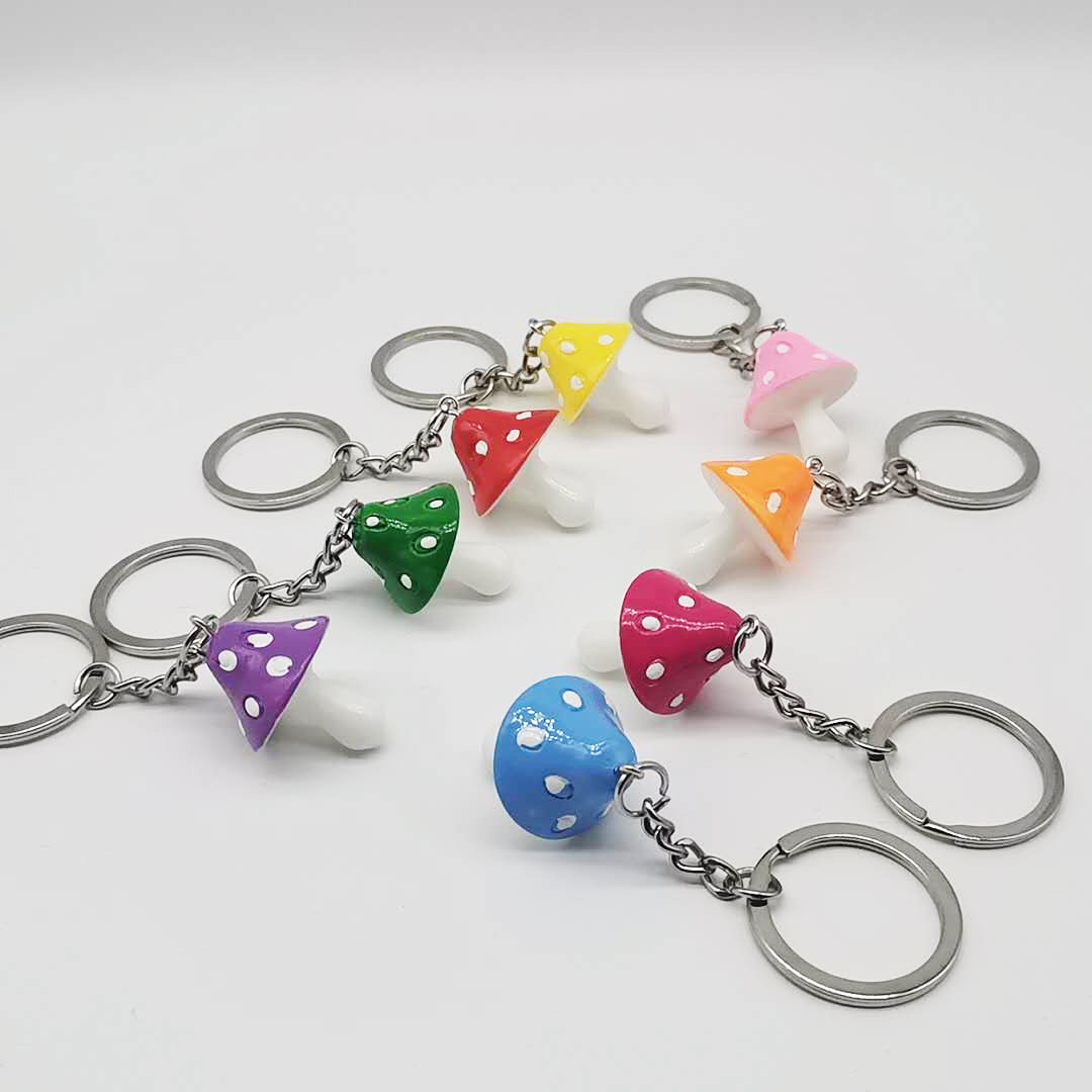 Kreativ färgglad svamp nyckelring pendel tecknad harts nyckelringar smycken reklampresenttillbehör