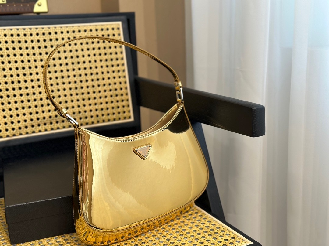 Neuer Designer Luxus Crossbody Bag Helles Gesicht Mehrere Farben können tragbare goldene Retro 3-in-1-Unterarm-Taschen-Klumpenhandtasche Frühling und Sommeroptionen ausgewählt werden